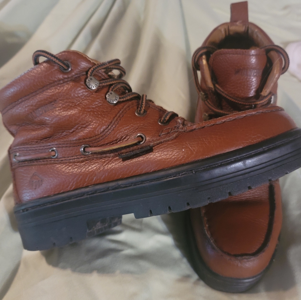 Ladies Wolverine Steel Toe work/hiking boot